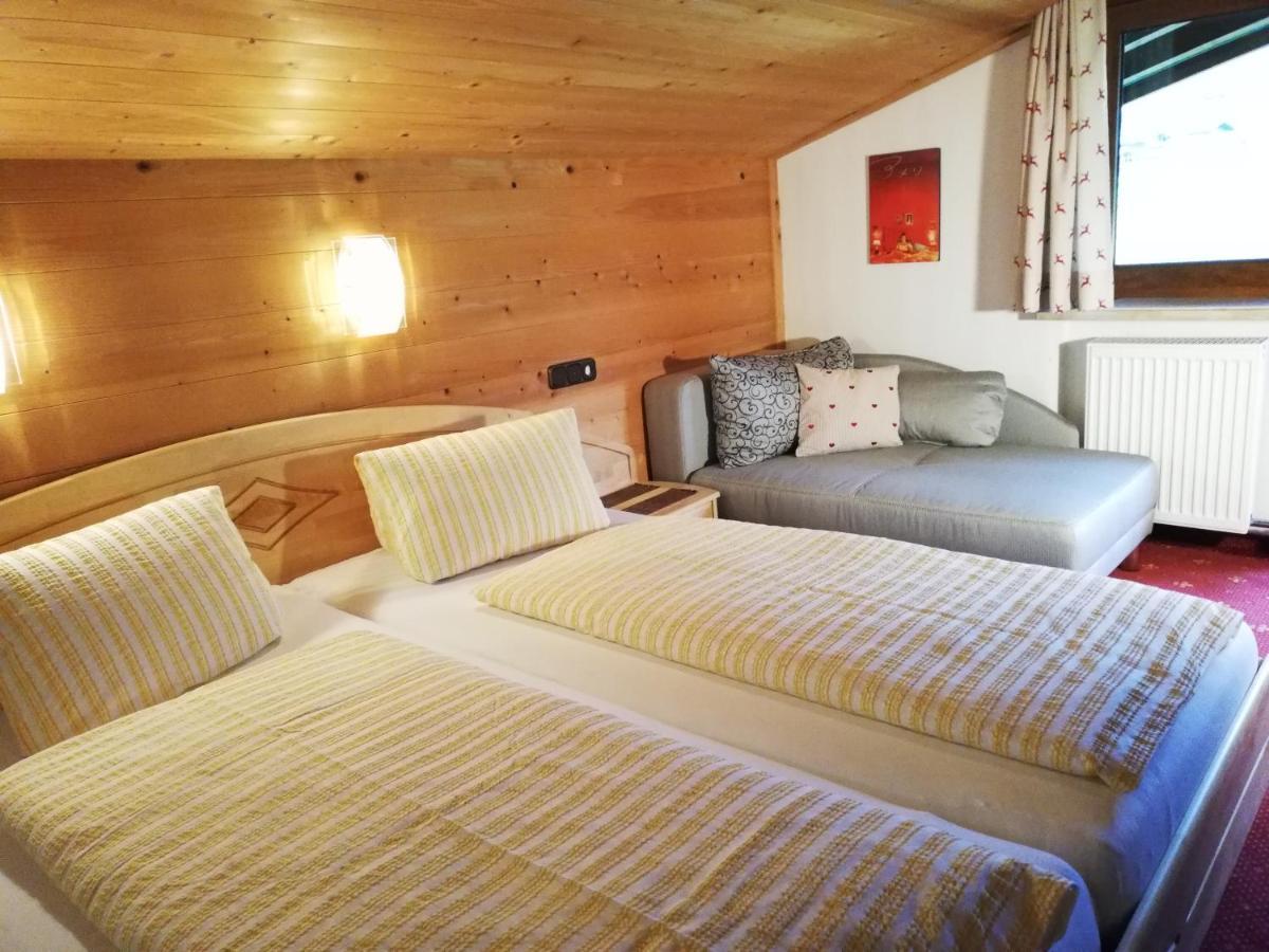 Gastehaus Midi Hotell Reith im Alpbachtal Eksteriør bilde